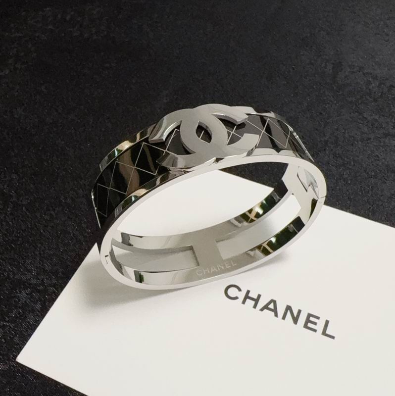 Chanel Bracelet 05yxs22